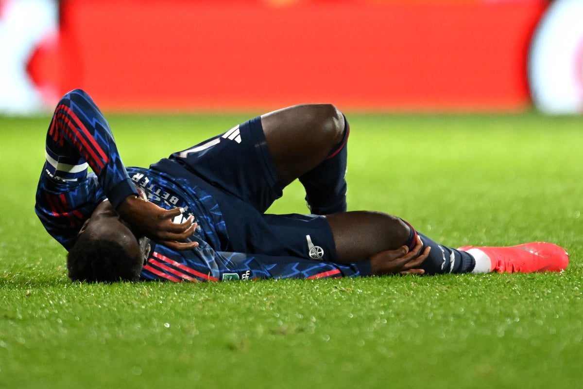 Mikel Arteta explains Bukayo Saka sub after Arsenal star seen limping against Port Vale