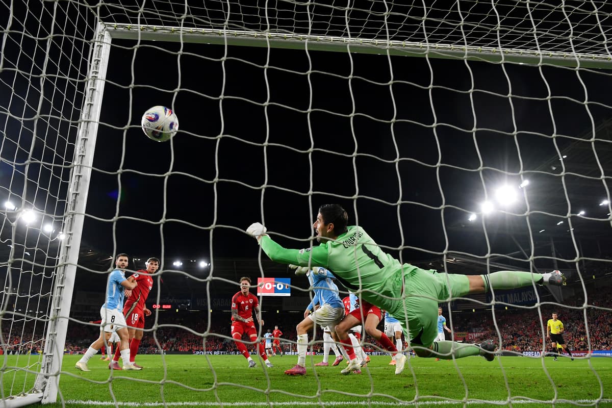 Another Tottenham star picks up injury on international duty as player asks to be subbed in defeat - LondonWorld Another Tottenham star picks up injury on international duty as player asks to be subbed in defeat - LondonWorld