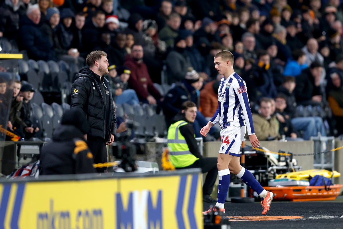 West Brom's Gilchrist Suspended for QPR Clash as Saints' Edwards Fuels Transfer Talk