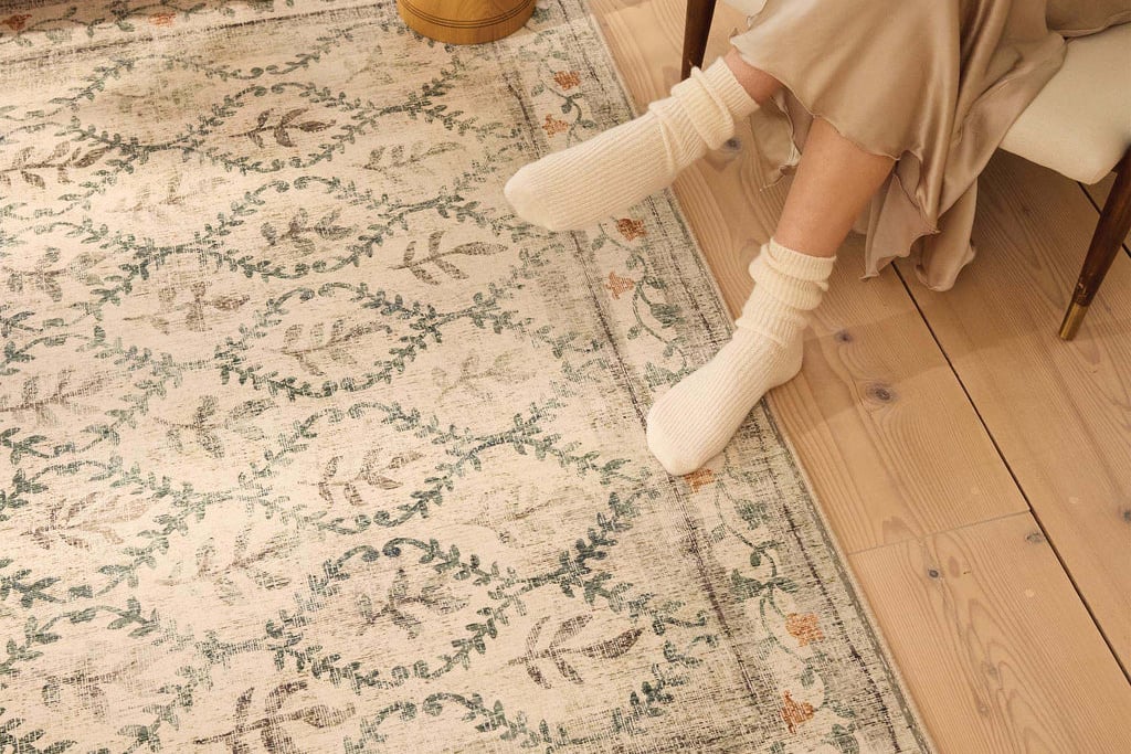 Hug Rug English Garden Review: Durable Washable Rug for Pet Owners