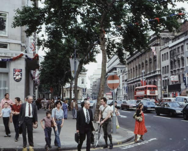 London Defies National Trend with Footfall Growth in Town Centres