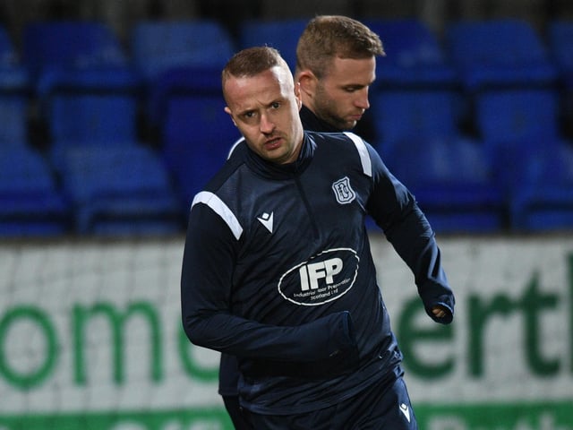Falkirk have made a move to sign Leigh Griffiths. The striker was released by Celtic last month. His loan at Dundee ended and he rejected a deal to stay at Dens Park. Now, League One Bairns and rivals Queen’s Park are interested in the Scotland international. Falkirk are willing to offer £1,500-a-week to help their promotion bid through the play-offs. (Scottish Sun)