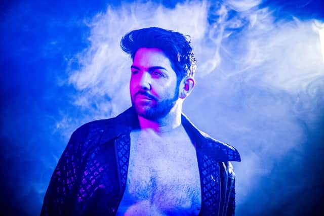 Scott in blue shoot