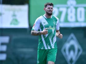 Oliver Burke Photo by Action Press/Shutterstock (13018311al)