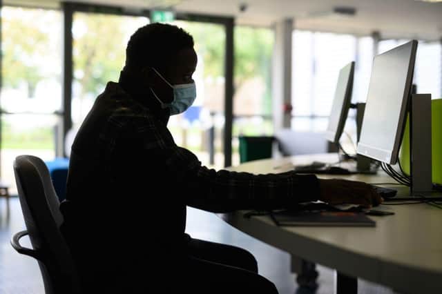London universities are keeping lectures online despite the end of social distancing. (Getty Images)