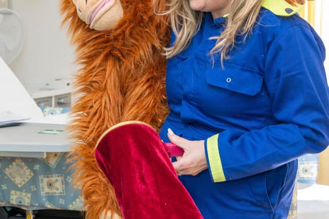 entertainer Maxine Newnes and George. Photo taken by Aude Lerin