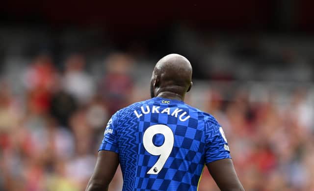 LONDON, ENGLAND - AUGUST 22: Romelu Lukaku of Chelsea looks on during the Premier League match between Arsenal and Chelsea at Emirates Stadium on August 22, 2021 in London, England. (Photo by Michael Regan/Getty Images)