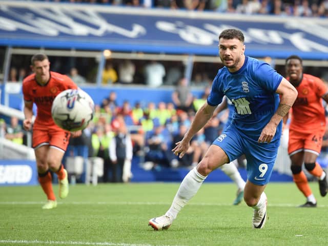 Scott Hogan remains a free agent following departure from Birmingham City earlier this summer