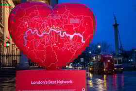 Vodafone’s Connected Heartbeat, powered by human connections, lights up the capital to celebrate the Nation’s Network being named London’s Best Network for the second year in a row. The giant ‘beating heart’ glows as Londoners make calls, send texts and use data on the Vodafone network.