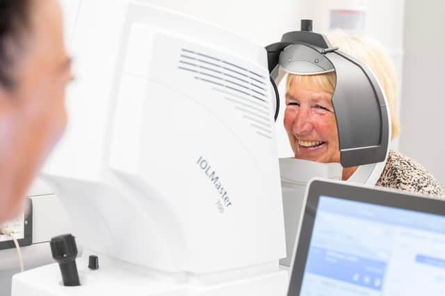 An eye test can diganose cataracts