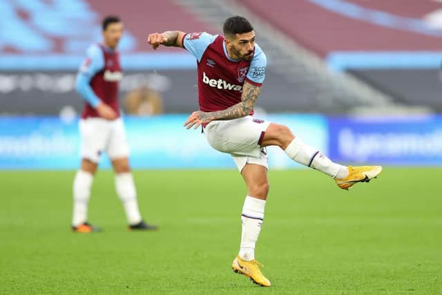 PSG failed with a late January bid for West Ham playmaker Manuel Lanzini. (Football Insider)
 

(Photo by Julian Finney/Getty Images)