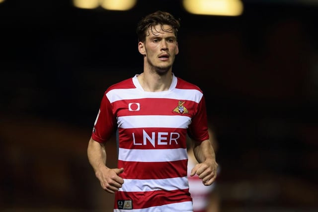 Hearts have offered defender Joe Wright a chance to train with the team with a view to a possible move to the club. The 26-year-old was on the verge of signing for the Jam Tarts in the summer before an injury in his final game for Doncaster Rovers kept him out long term. Wright remains a free agent. (Evening News)