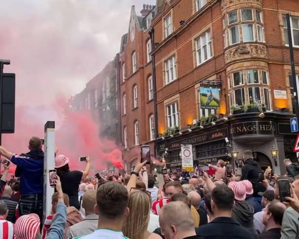 Sunderland AFC fans have set up a fundraiser as a thank you for staff at The Nags Head in Covent Garden.