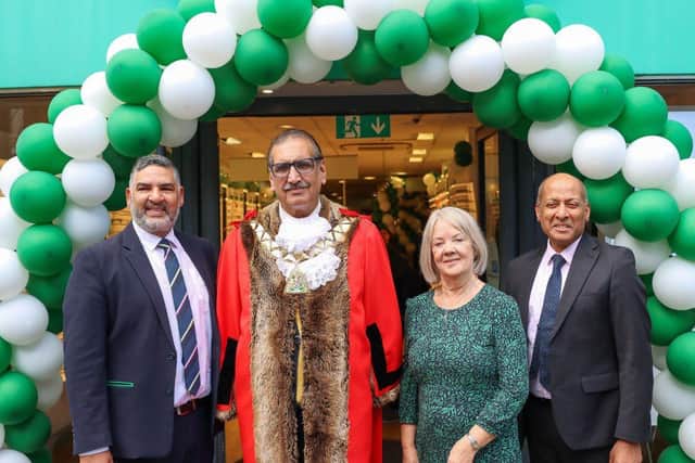 (Left to right) Lyndon Matroos, The Mayor of Brent, Dame Mary Perkins and Rakesh Kapoor