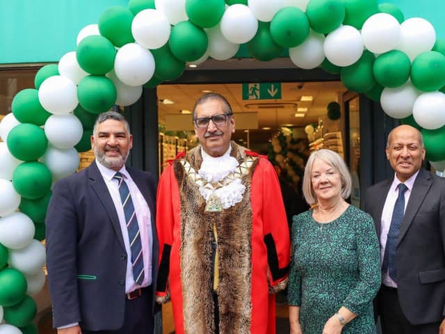 (Left to right) Lyndon Matroos, The Mayor of Brent, Dame Mary Perkins and Rakesh Kapoor