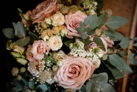 The missing bouquet