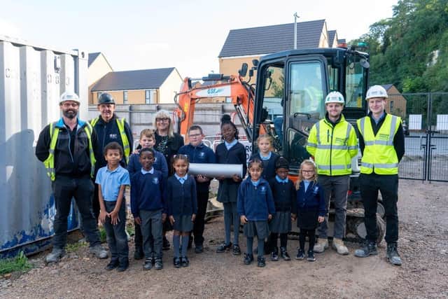 Pupils and Project Team at Rosherville Church of England Academy Site