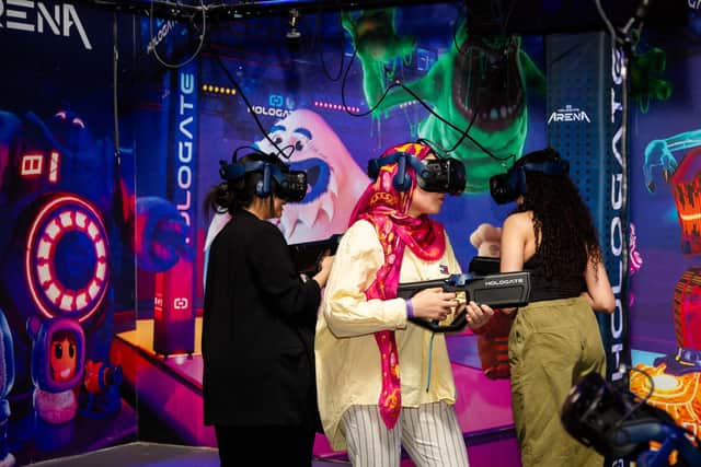 Hologate VR at Gravity MAX