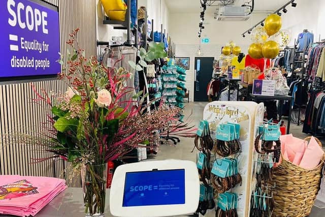 Flowers donated by Igloo Flowers, Clapham Junction