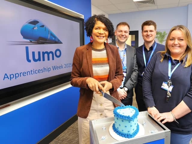 Chi Onwurah MP with Lumo Managing Director Martijn Gilbert with apprentice customer drivers Alex Thomas and Claire Walker