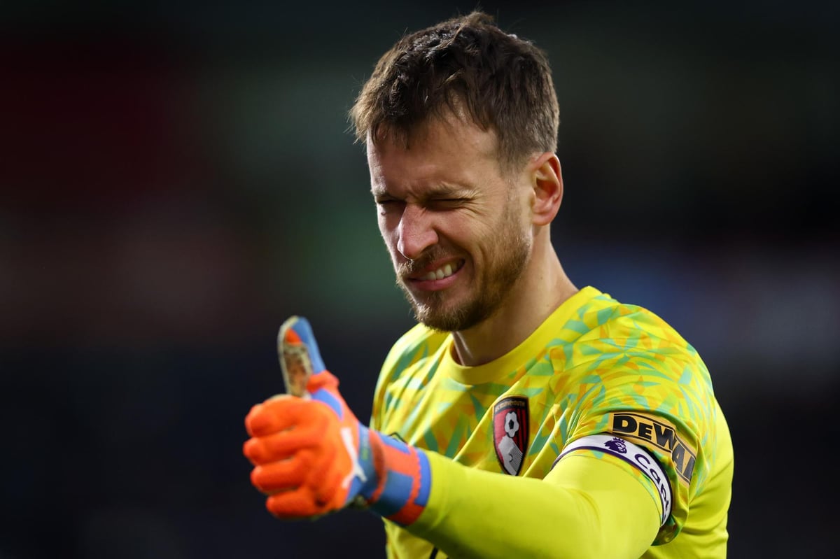 Arsenal 'tracking' Premier League goalkeeper as fringe player 'keen' to move away